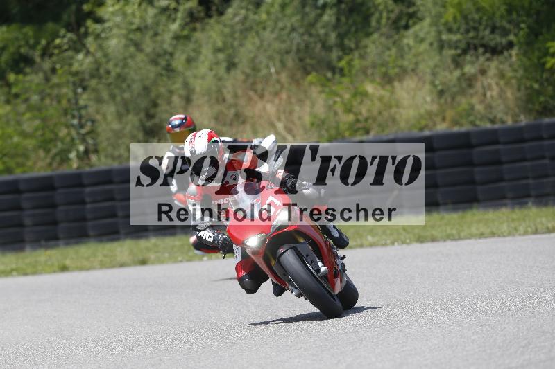 /27 12.06.2025 Ducati Schweiz Trackday Warmup  ADR/gruen-vert/37